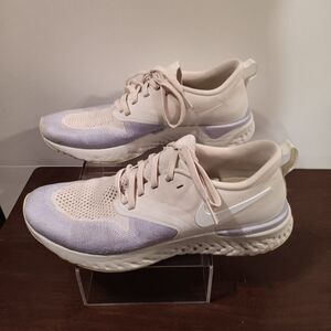 Nike Odyssey React Flyknit 2 Women's Size 8 Platinum Tint Lavender Mist